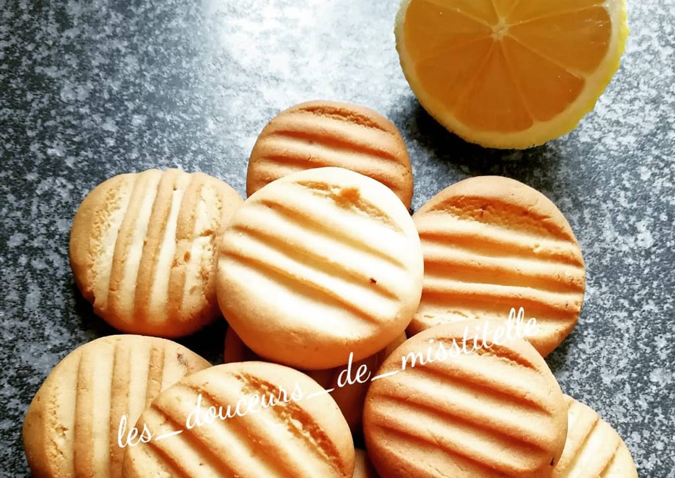 Biscuits au miel 🍯 et au citron 🍋