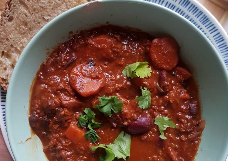 Step-by-Step Guide to Prepare Homemade Vegan chilli