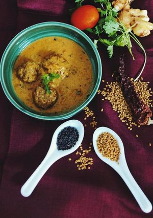 A picture of Lauki kofta- A dish from northern India.