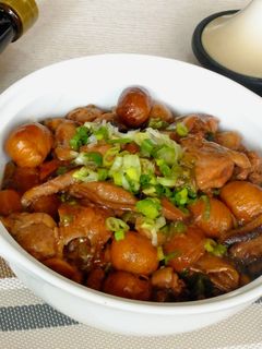 【源釀醬油】栗子燒雞 的食譜成品照片