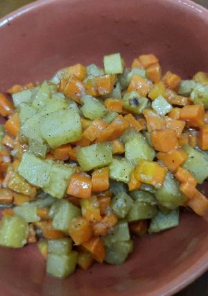 Foto resep Tumis kentang wortel / isian pastel / oseng kentang wortel