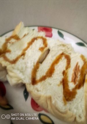 A picture of OrganicHoney Glazed Bread.
