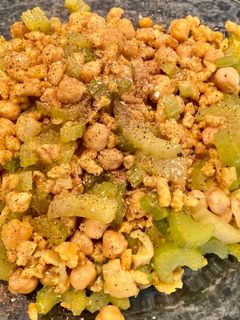 عکسی از دستور خوراک کرفس، نخود و سویا