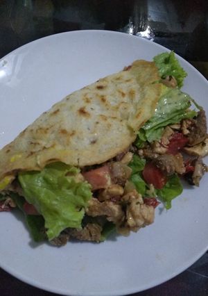 Una foto de Tortillas de pollo y vegetales
