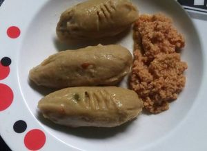 Una foto de Bollitos aliñados hechos de maseca