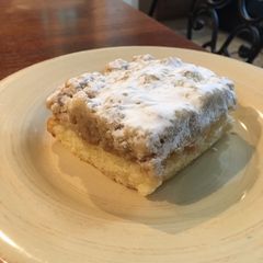 A picture of New York Style Crumb Cake.