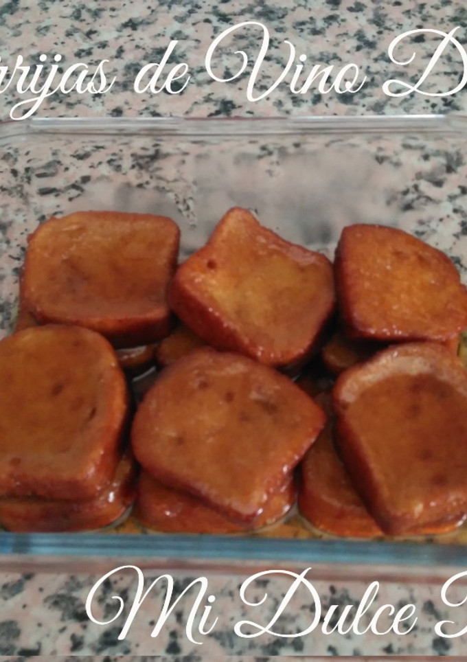 Una foto de Torrijas de vino dulce y miel