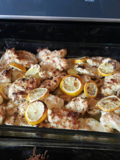 A picture of Fresh lemon garlic chicken.