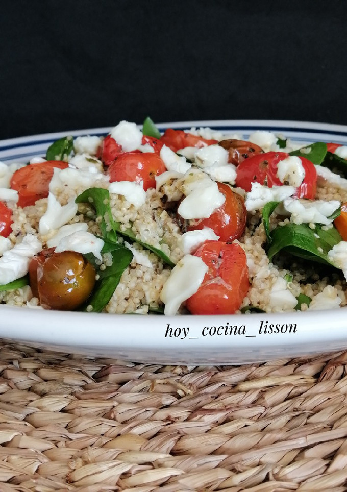 Una foto de Ensalada de quinoa