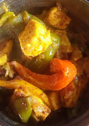 A picture of Vegetable paneer.