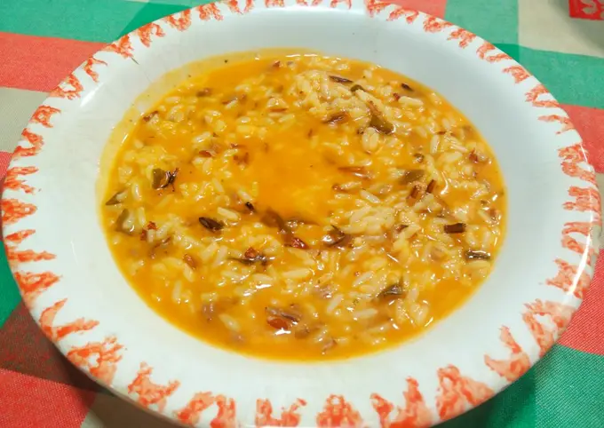 Manera fácil Hacer  Sopa de arroz de pescado y alga wakame