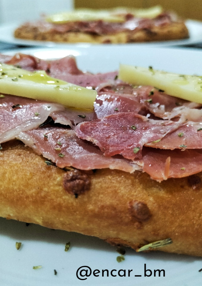 Una foto de Tosta italo española