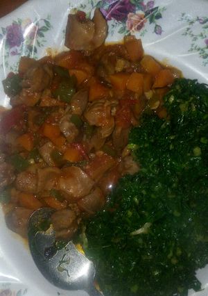 A picture of Chicken gizzard soup and sukuma.