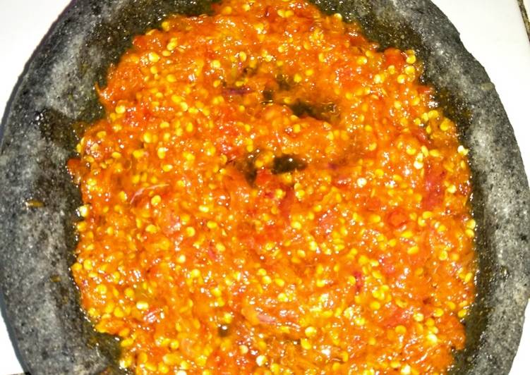 Resep: Sambel Tomat Mentah yang Gurih