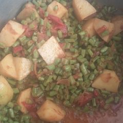 A picture of Sem phali with Aloo.