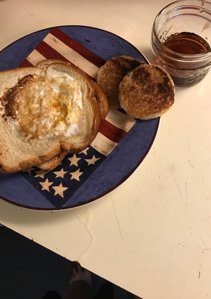 A picture of Egg in a nest.