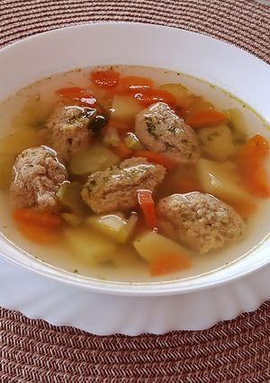 Zöldségleves májkrémes grízgaluskával #gluténmentes recept fotója