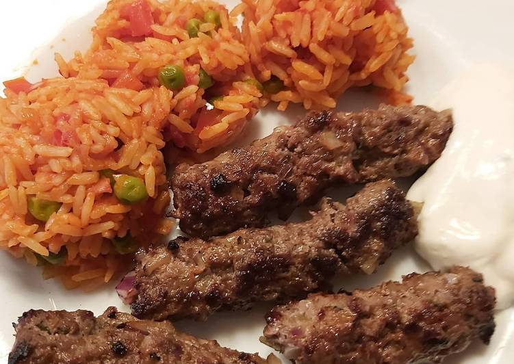 Djuvec-Reis mit Cevapcici
