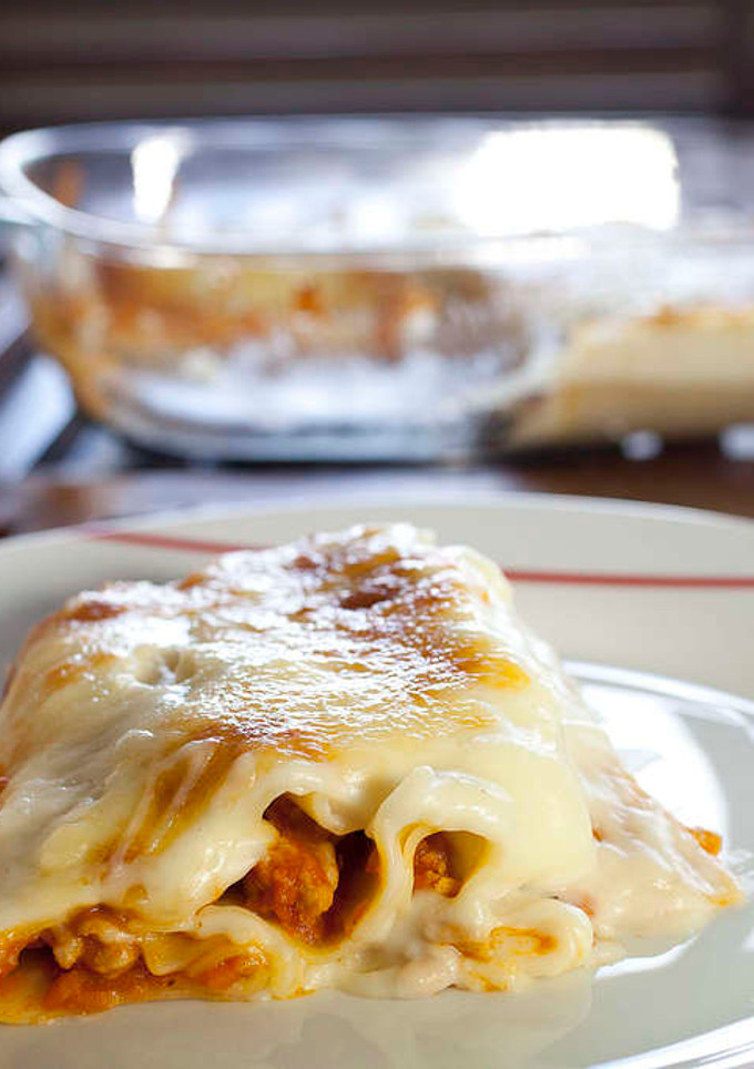 Una foto de Canelones rellenos de salsa boloñesa de pavo y pollo