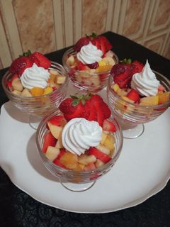 صورة لوصفة سلطة الفواكه 🍊🍓🍎🍌