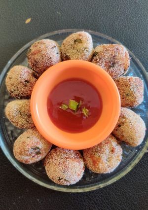 चीझ पोटॅटो बॉल रेसिपी चे मुख्य फोटो 