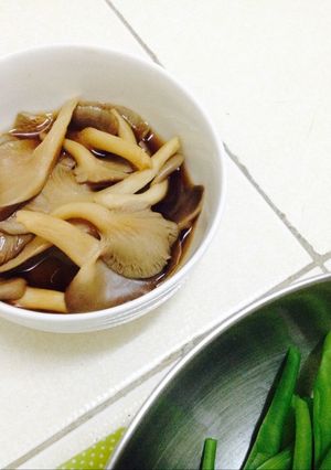 Hình của món Nấm kho nhạt.