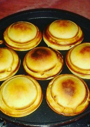 A picture of Chocolate stuffed pancakes.