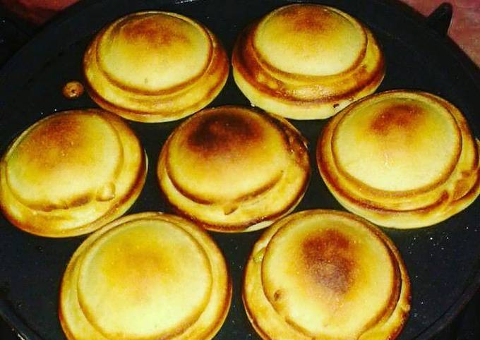 Chocolate stuffed pancakes Recipe