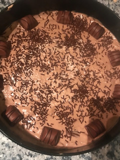 Una foto de Tarta de Nutella y Kinder Bueno
