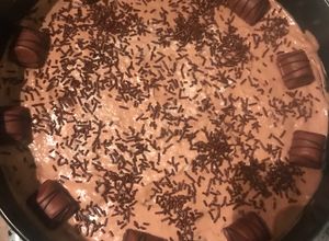 Una foto de Tarta de Nutella y Kinder Bueno