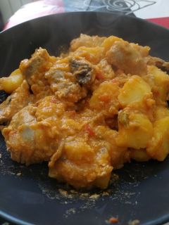 Una foto de 🍲 Marmitako de bonito