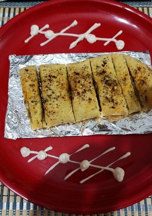 A picture of Stuffed Garlic Bread.