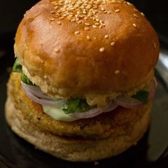 A picture of Veg burger.
