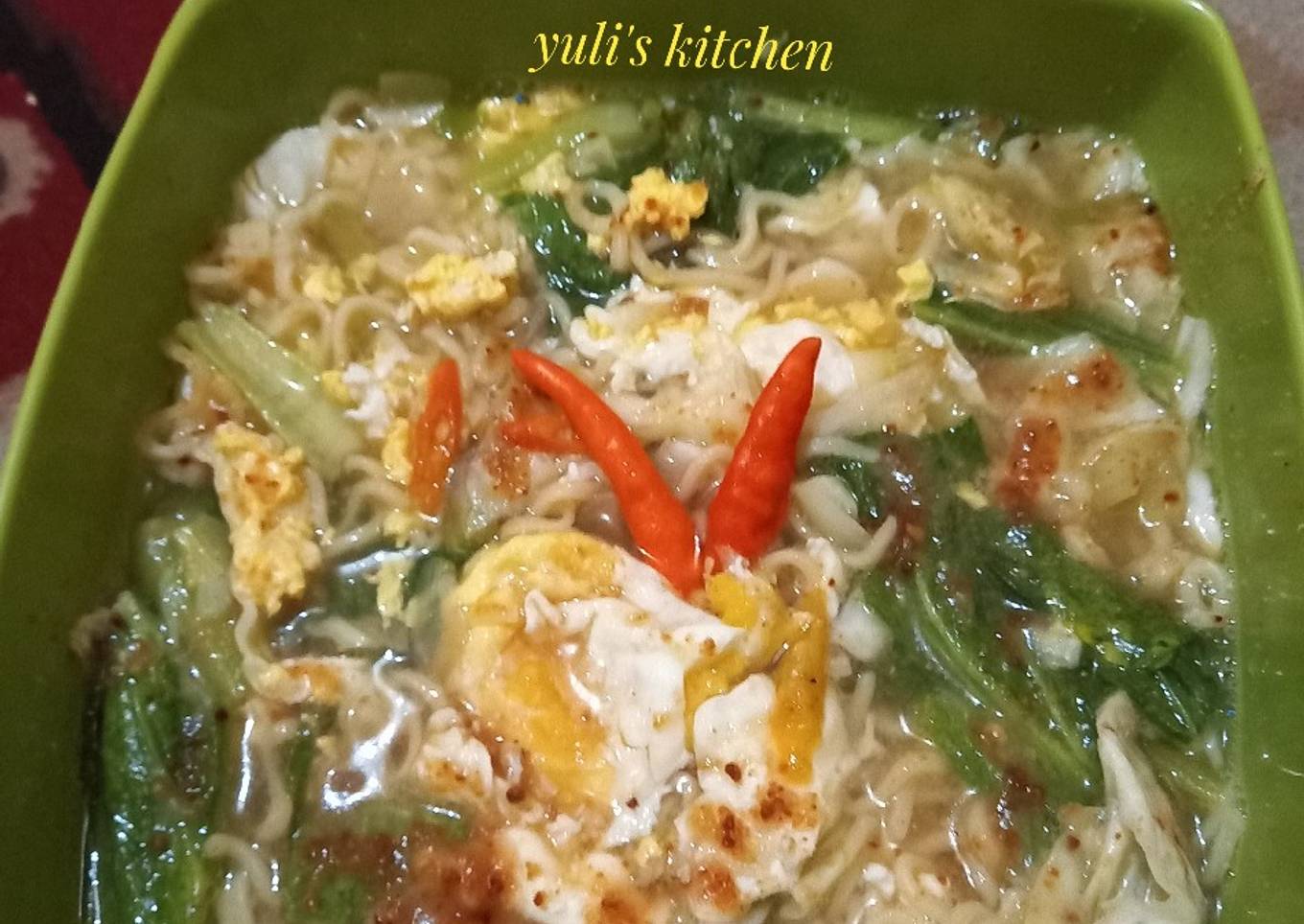 Mie godhog/mie rebus/ mie kuah