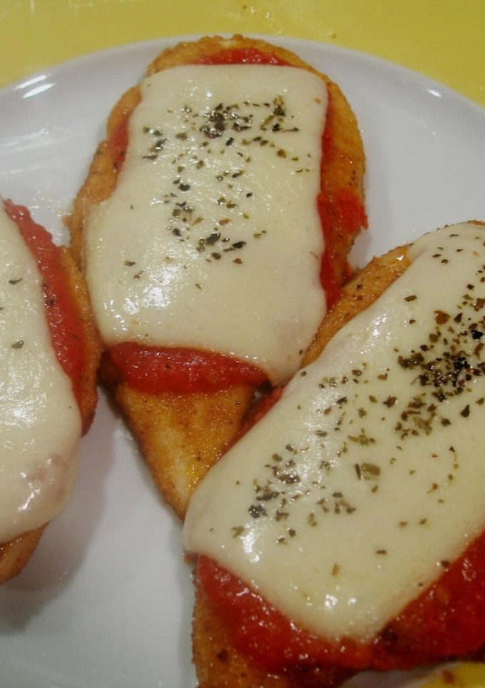 Una foto de Pechugas empanadas de pollo al horno
