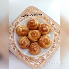 A picture of Rooti fiyooro(flower bread).
