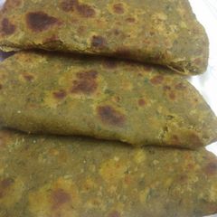 A picture of Mooli ka paratha.