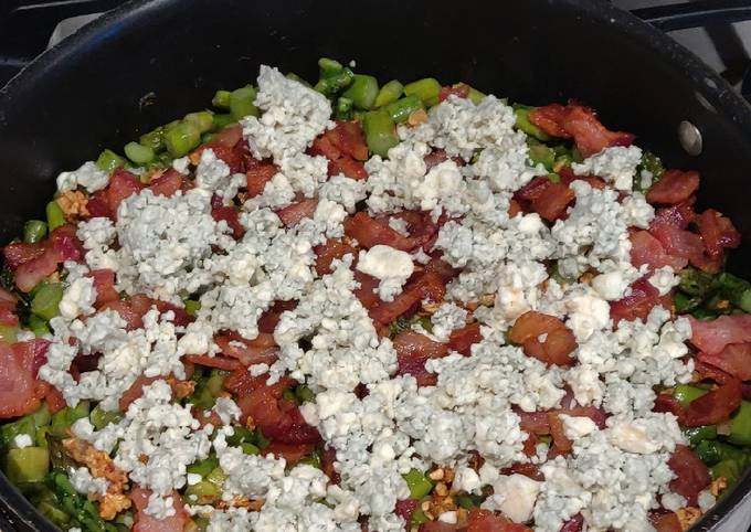 Asparagus topped with Garlic, Bacon and Blue Cheese