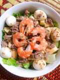 Salad bò tôm với 1 chút trứng cút 😋