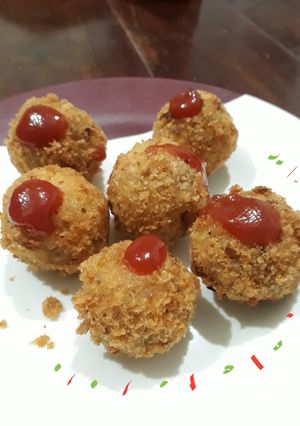 A picture of Cheese Potato balls.