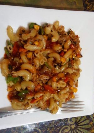 A picture of Chicken macaroni.