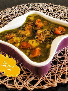 عکسی از دستور خورش آلو اسفناج