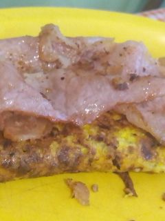 Una foto de Tortilla de coco y semillas de cáñamo keto