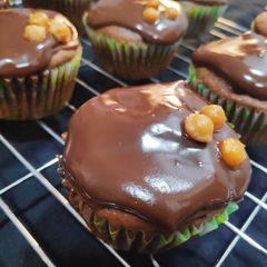 A picture of Chocolate Peanut butter Cupcakes.