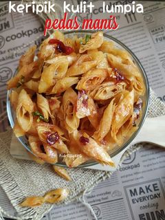 Foto resep Keripik kulit lumpia pedas manis