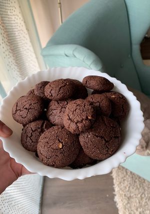 Mogyoróvajas étcsokoládés egészséges zabkeksz recept fotója