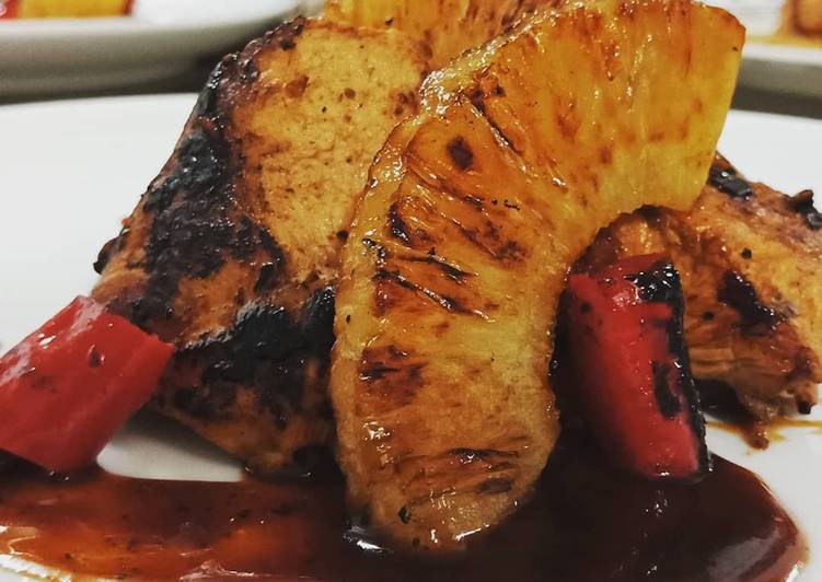 Recipe of Yummy Pan seared Chicken amd pineapple