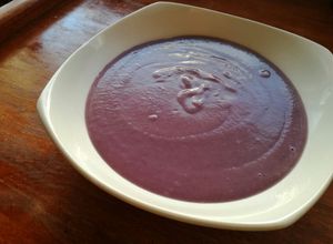 Una foto de Crema de repollo morado