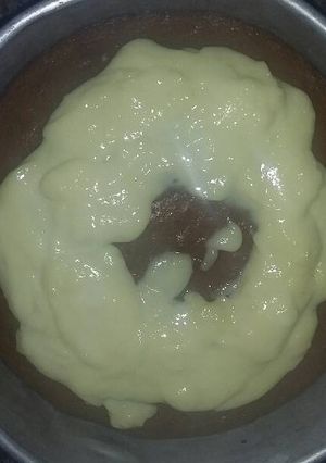 Una foto de Bizcochuelo con crema pastelera!!