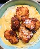 Fideos en salsa huancaína con pollo en trozos